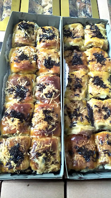 Adella Dapur Kue & Bolu