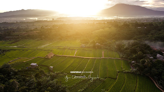 Agro Eduwisata Organik Mulyaharja
