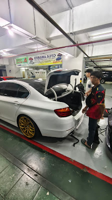 Aki Mobil 24 Jam Jaksel Antar Pasang