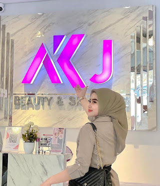 AKJGLOWSKIN
