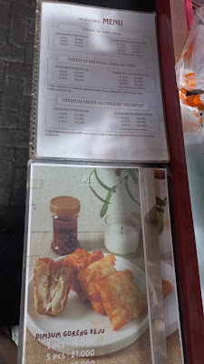amona bites pleburan
