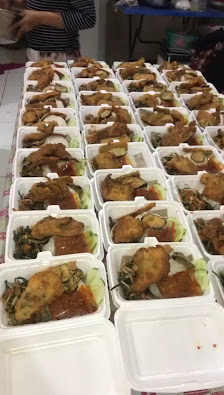 Amuskh Kitchen "Nasi Sedakoh Jumat Barokah"