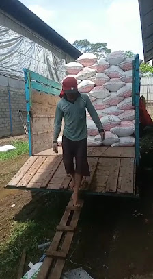 (ANTAR BARANG PINDAHAN DAN LOGISTIK ANDA)RINTO TRANS EKSPRESS NEW