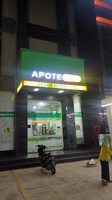 Apotek K-24 Graha Morris