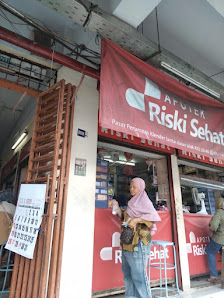 Apotek Riski Sehat