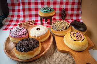 Arius Donuts