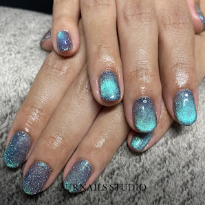 AURNAILS STUDIO