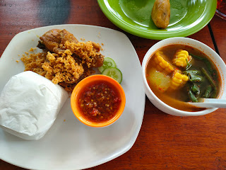 Ayam Goreng & Bebek Goreng d'TOJOYO