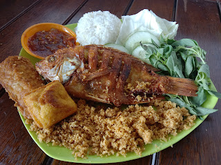 Ayam Kremes Bumbu Solo Cab. Pendrikan Kidul