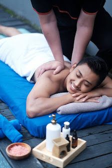 BasWara massage tradisional Jakarta wanita dan pria 24 jam, pasutri, bekam, keretek, couple dll.