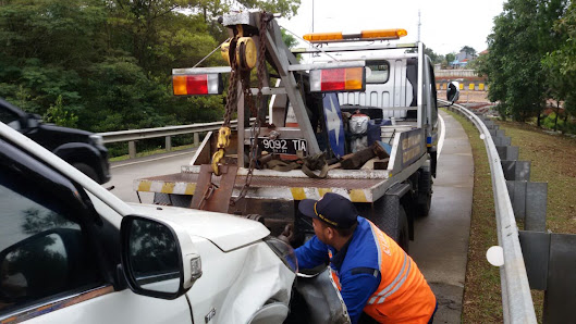 Bengkel Mobil CV Usaha Bersama