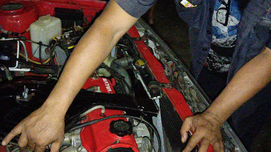 Bengkel mobil / montir mobil / scan mobil panggilan DEKA SERVICE Cipete