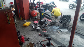 Bengkel Motor 27