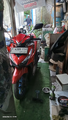 Bengkel motor ayung