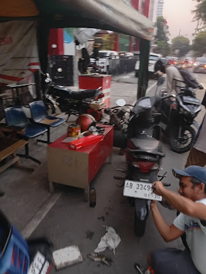 Bengkel Motor Bang Doel