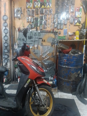 Bengkel motor barasa
