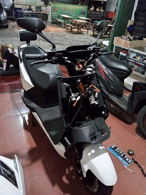 Bengkel Motor dan Sepeda Listrik (PAJ Gopinma)
