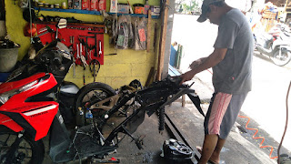 Bengkel motor dan steam motor Zidane(gojil)