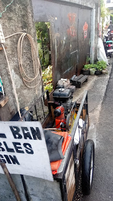 Bengkel motor Gultom