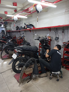 Bengkel Motor Honda Abadi Makmur