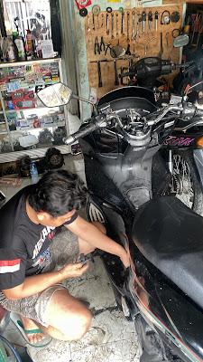 Bengkel motor (KMC TANJUNG BARAT)