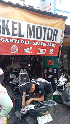 Bengkel Motor MOMO