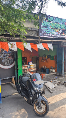 Bengkel Motor Palachi
