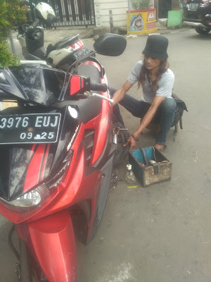 BENGKEL MOTOR & TAMBAL BAN