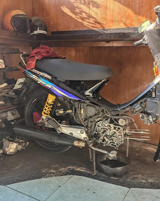 Bengkel sepeda motor rumahan atau panggilan darurat (HALODEN)