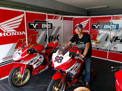 Biazz speed racing bengkel motor dan restorasi.