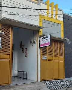 Bidan Gina Putri