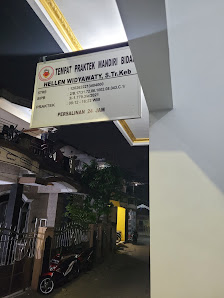 Bidan Hellen Widyawaty