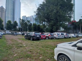 Bondan Parkir Mobil & Motor