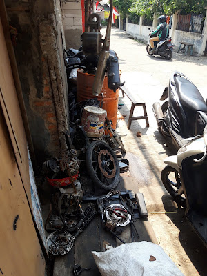 Bongkar motor bengkel bang tole