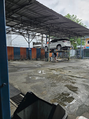 Bts cucian mobil