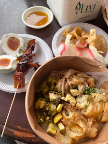 BUBUR AYAM SUKASARI "PASTI SUKA"
