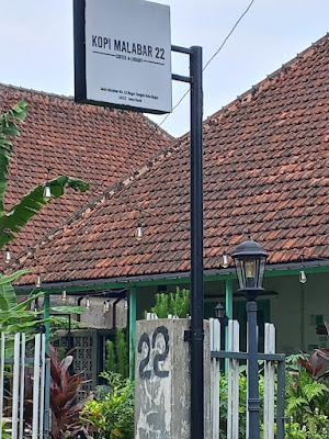 Cafe hits di bogor cafe kopi malabar 22
