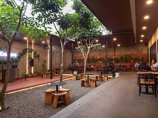 Cafiora Cafe & Billiard