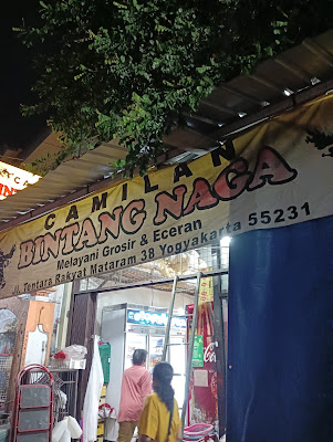 Camilan Bintang Naga