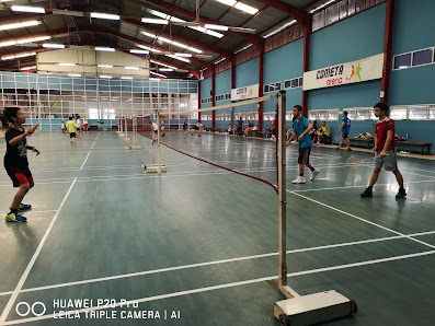 Cometa Center