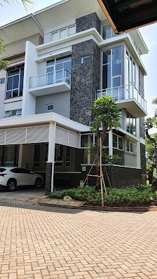CROWN GOLF MANSION NO 12