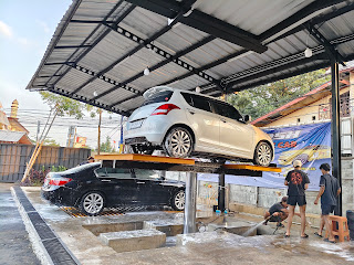 Cuci Steam Mobil Hidrolik T&T Car Wash