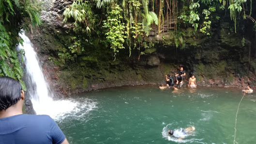 CURUG PANGERAN WISATA ALAM