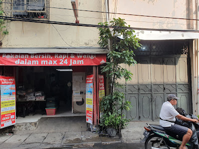 Daily Wash Laundry Jembatan Besi