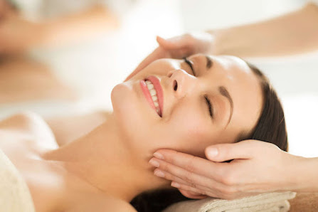 DeGreen Salon Spa