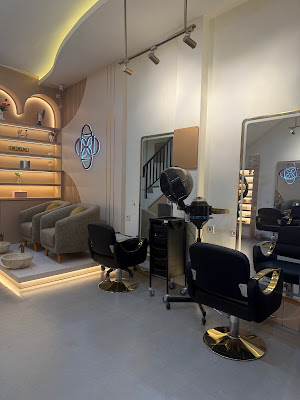Dev’s Beauty Studio