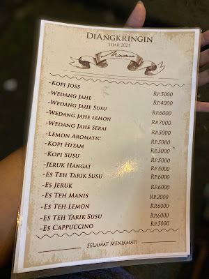 Di Angkringin