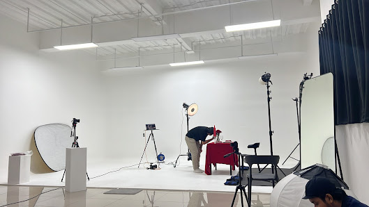 Dios studio