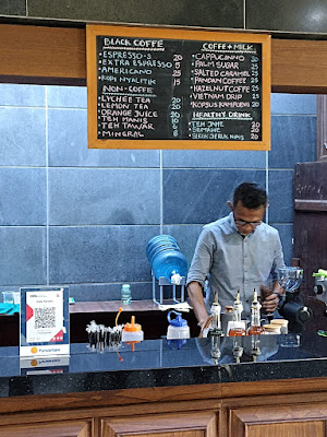 Doea Tjangkir Resto & Coffee