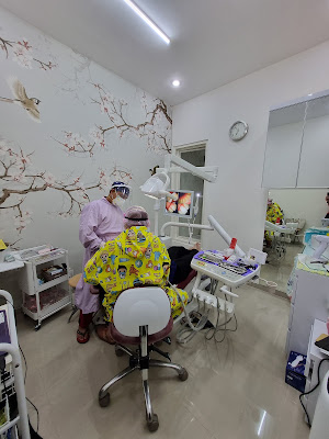 Dokter Gigi Spesialis Konservasi Gigi Yulianti Sunur, Sp.KG (Spesialis Konservasi Gigi / Endodontik)